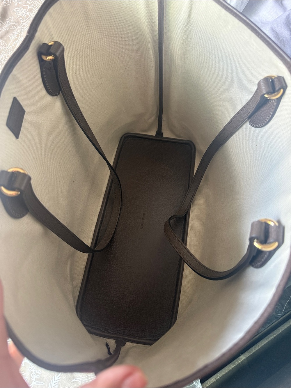 Gucci Beige and Brown Signature Tote - Picture 13 of 13